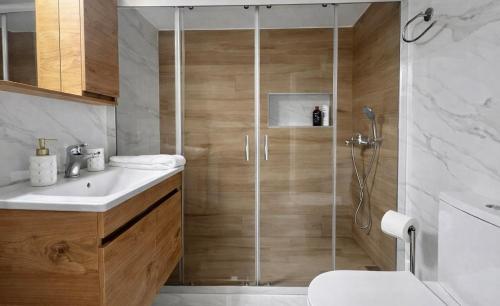 J&N Exclusive living by ΜΡS