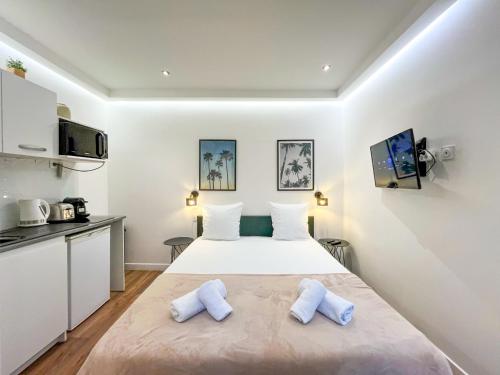 UrbanFlat 204 et 205 - 2 Studios pour 4 au centre de Paris