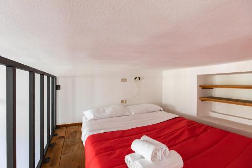 ArtStay Apt Porta Romana Parking 3th floor no lift