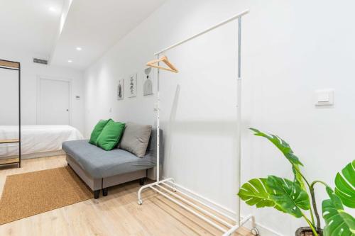 Sant Jordi 2 Chic Studio by Invalencia