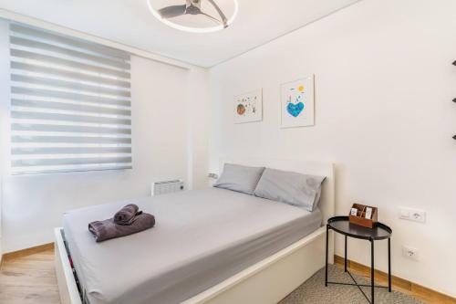 Granada Flat by Invalencia