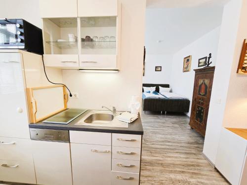 Bernstein photo 8