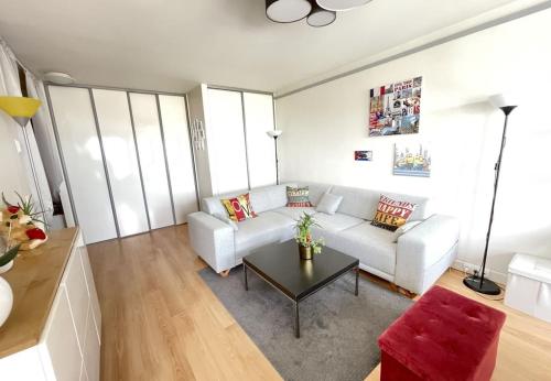 Avenue d'Italie - CI - Stylish 24th-floor apartment with Paris views