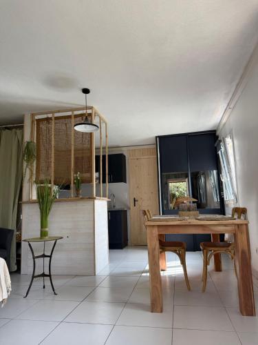Studio avec jardin privé & jacuzzi