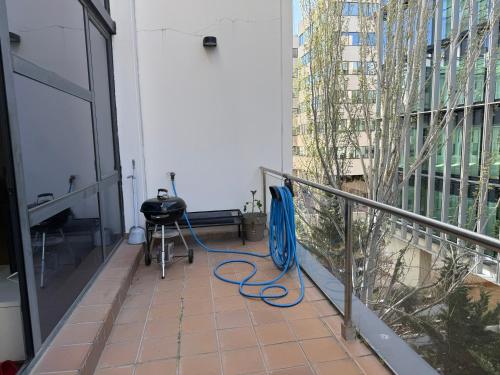 Spacious Loft with Terrace - 15min train airport