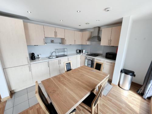 Harbour Front Apartment with free parking photo 5