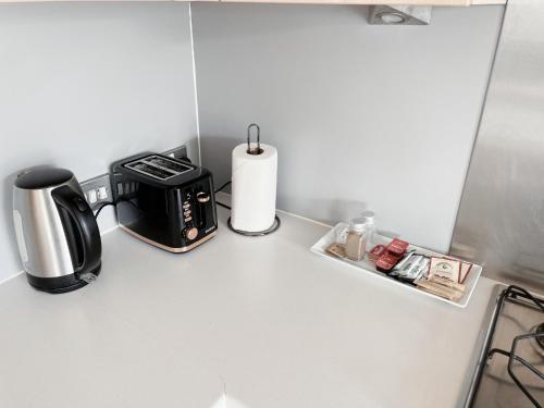 Harbour Front Apartment with free parking photo 7