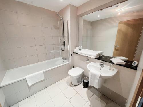 Harbour Front Apartment with free parking photo 22