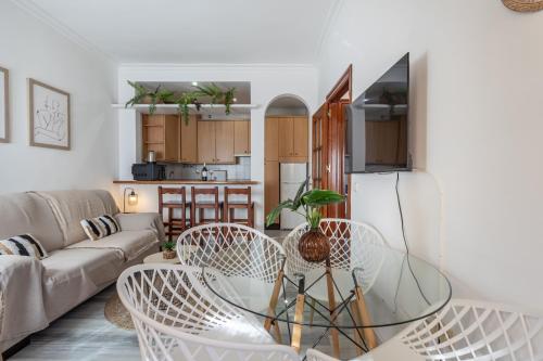 AA Guest - Victoria Center Eco Apartment