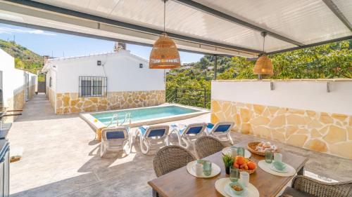 Villa Alonso Linares Nerja by Ruralidays