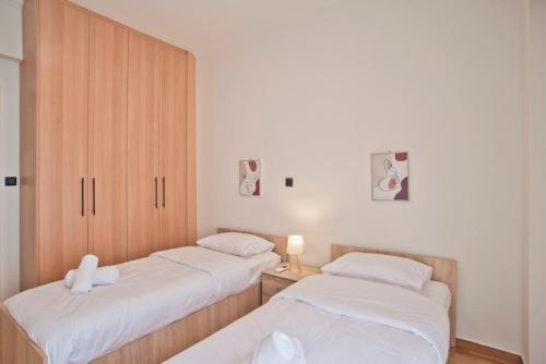 Athenian Glow Fully Renovated Apartment