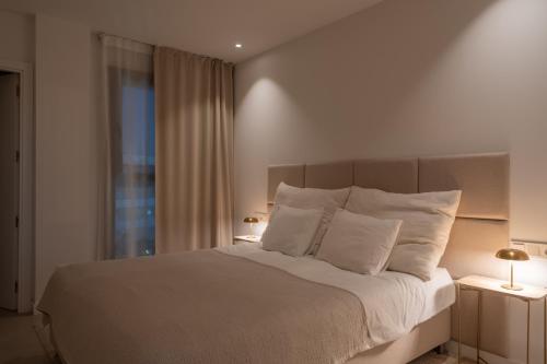 Stylish Luxury Suite with Terrace in Higueron