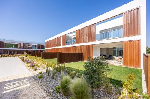 Novo T2 com piscina -burgau