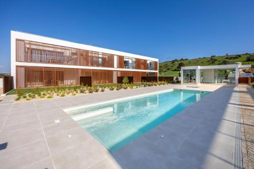 Novo T2 com piscina -burgau
