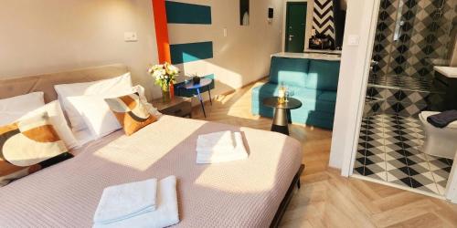 Omian Ruby Residence Syntagma Group Suites