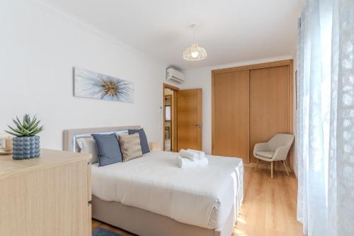 #368 T2 Apartment Sea View & Terrace Albufeira