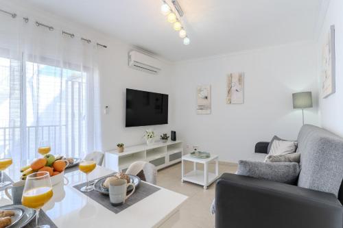 #368 T2 Apartment Sea View & Terrace Albufeira