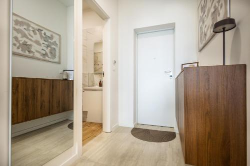 Nox Modern Jacuzzi&Terrace Apartment - near beach Znjan