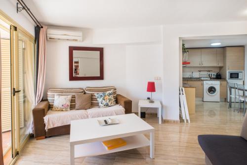 Nogalera Living Torremolinos Select