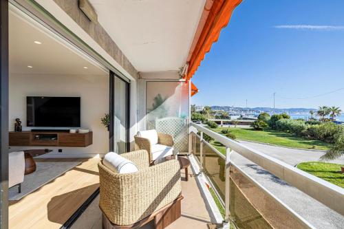 112 MOR - Luxury 1-Bedroom Apartment Sea View and Parking