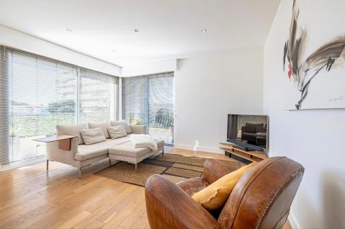 8 SAISSY - 2 bedroom apartment rooftop terrace 10 min Palais
