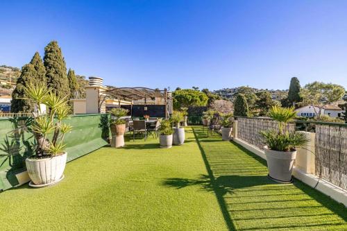 8 SAISSY - 2 bedroom apartment rooftop terrace 10 min Palais