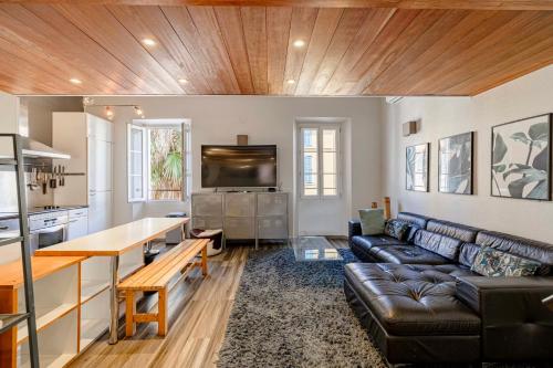 18 RIOUFFE - Rare 2-bedroom apartment 50m from the Croisette