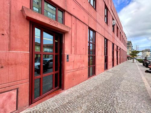 Modern & Bright Apartment 5 Min Walk to Matosinhos Beach