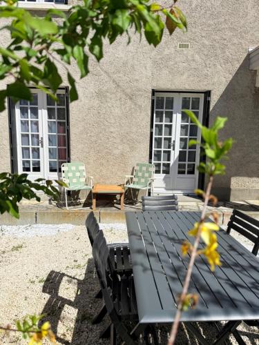 Maison proche de la Cité avec jardin