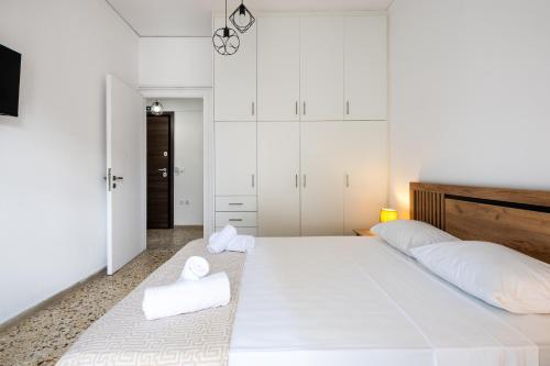 Artemis Coast Stays I