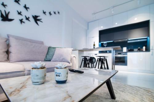 Modern 2-Bedrooms in Glyfada
