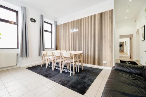 Hostel Belvedere - Central & Renovated