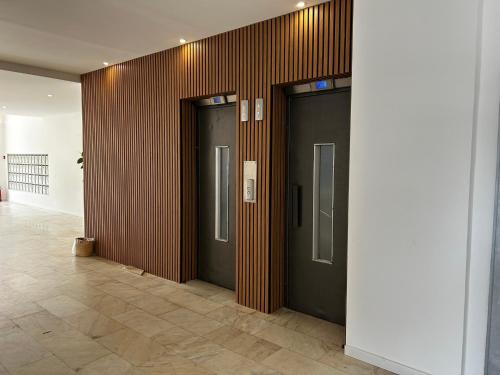 Bright holiday apartment withPool