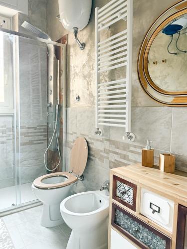 Picchio Garbatella - 800mt to metro - 3 stops from the Colosseum 2 air conditioned room with 2 bathroom