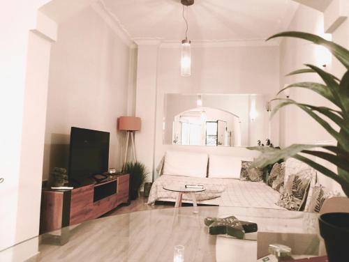 Marousi Residence with Garden