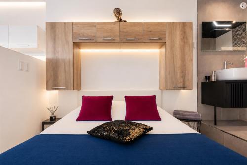 Le Bocca Port Nature - Vue mer - coursive - Parking - Clim - Village Naturiste