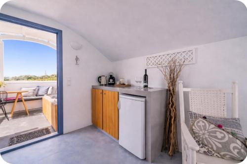 Jaccuzzi Romantic Suite in Firostefani,sea view!