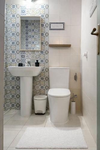 Modern Studio 1 min Walk to Playa Los Locos