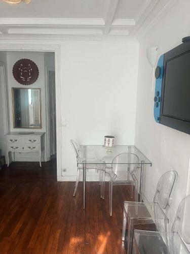 Appartement 3 pièces 2 Chambres - PARIS TOUR EIFFEL