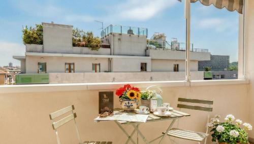 Florence Opera House Area - Free Private Parking! - Balcony - 2 Bedrooms 2 Bathrooms