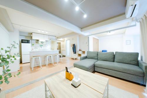 Tasone Stay OSAKA SG203
