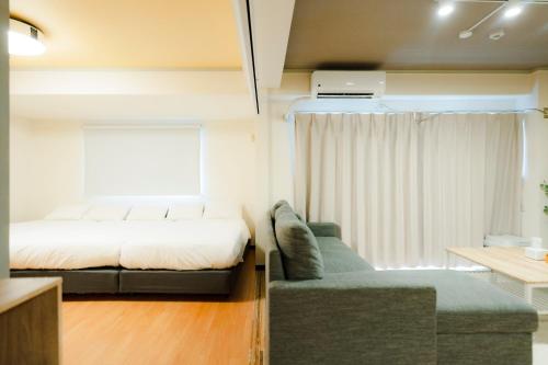 Tasone Stay OSAKA SG203