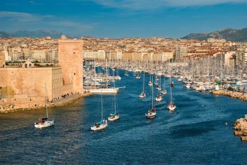 2 Suites au Vieux-Port Marseille- Clim Netflix Wifi