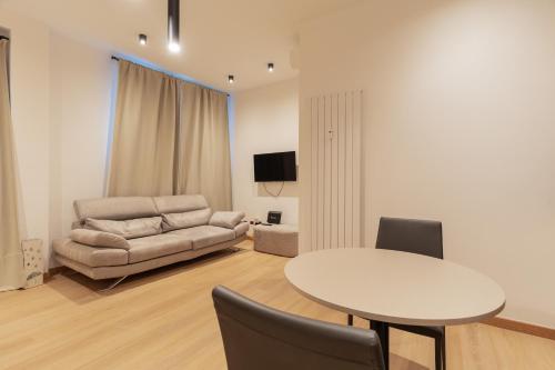 GuestHost - Stylish Flat x2 Milano Casoretto