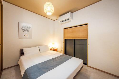 Good access to Haneda Airport, 7 mins walk from the station, Maximum 8 ppl