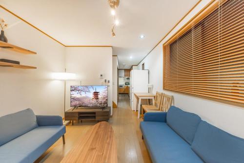 Good access to Haneda Airport, 7 mins walk from the station, Maximum 8 ppl