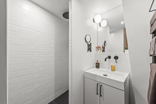 Paris 1st 1BR Apartment Near Louvre Free Netflix