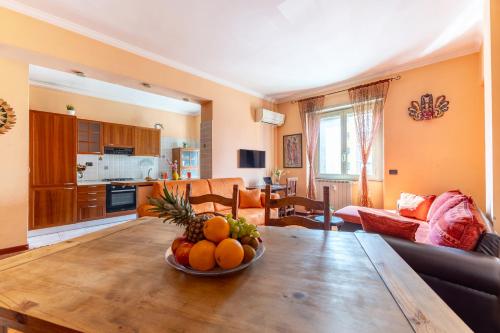 Hostly Forlanini Boho Apartment