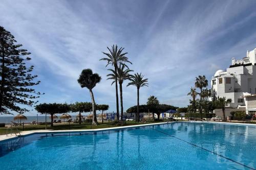 Castillo Santa Clara Sea View Luxury Apartment with Beach Lift