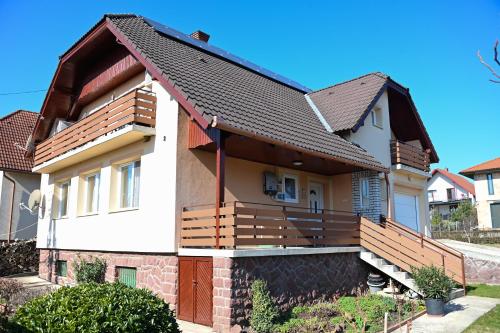 Guba Apartman
